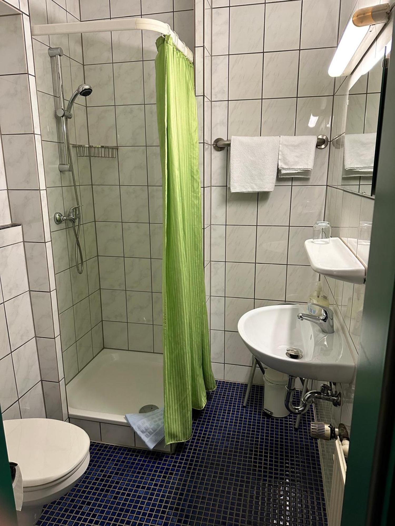 Haus Pegasus Hotel Garbsen Kamer foto